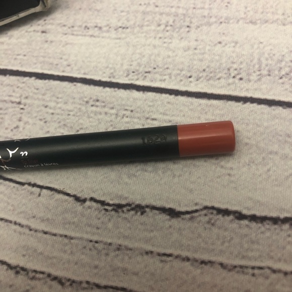 Kylie cosmetics 22 lip kit - Picture 3 of 3